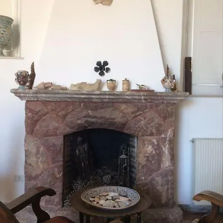 Apartament Charming House In *